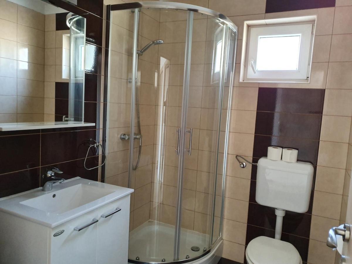 Lavender Apartments Драге Екстериор снимка