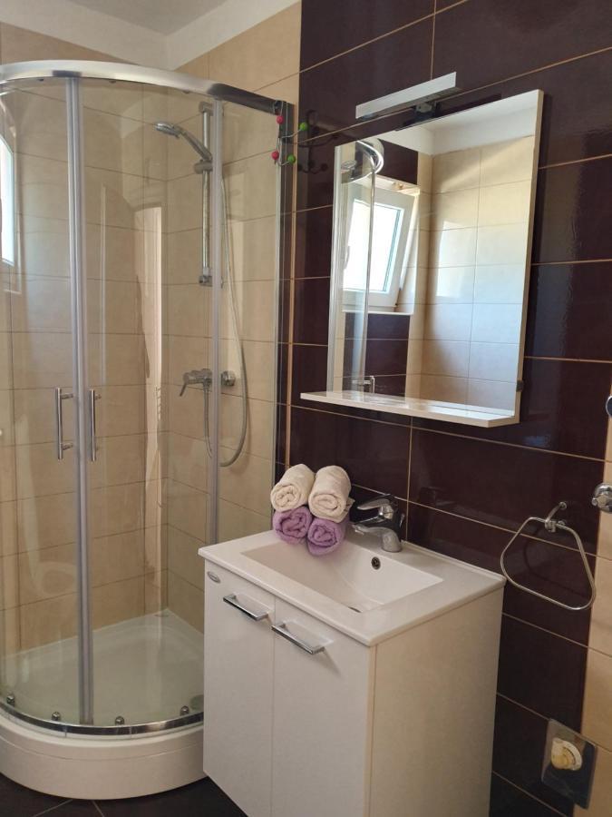 Lavender Apartments Драге Екстериор снимка