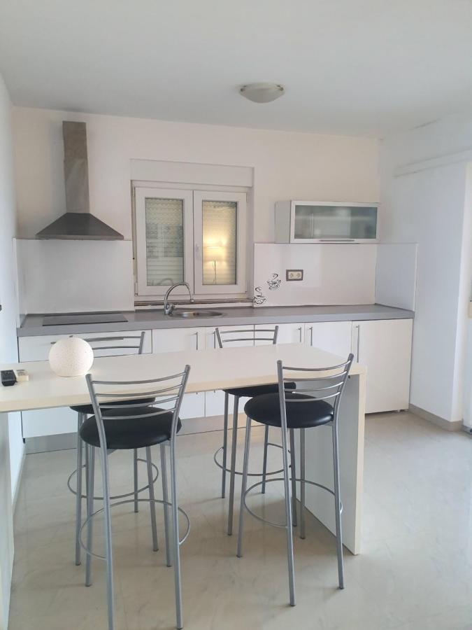 Lavender Apartments Драге Екстериор снимка