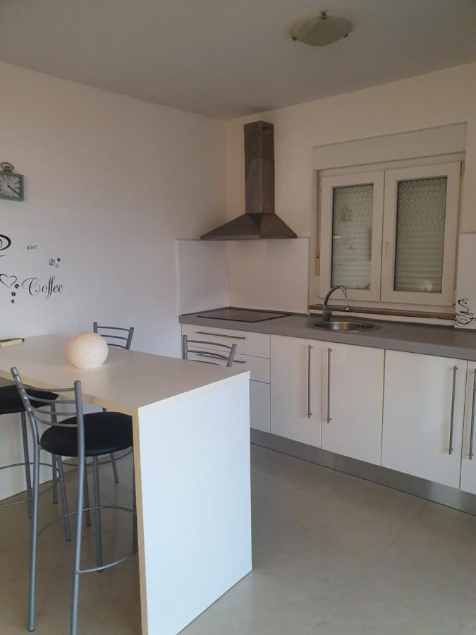 Lavender Apartments Драге Екстериор снимка